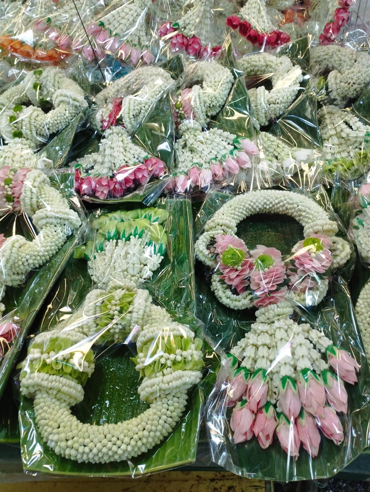 Pak Khlong Talat, rynek kwiatowy w Bangkoku.